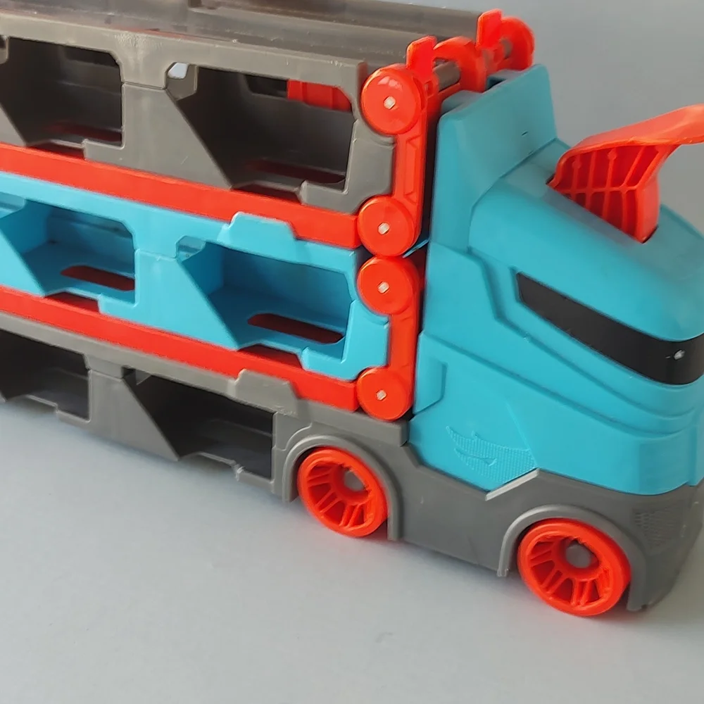 Hot Wheels Blue and Orange Car Transporter